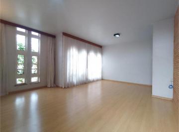 Casa · 447m² · 6 Quartos · 4 Vagas · Casa de rua :  / Residencial / Perpétuo Socorro