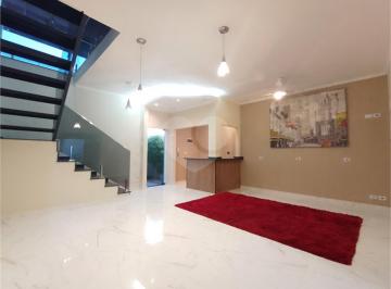 Casa · 259m² · 2 Quartos · 3 Vagas · Casa à venda - no Centro