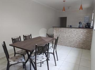 Casa · 143m² · 3 Quartos · 2 Vagas · Casa à venda - no Centro