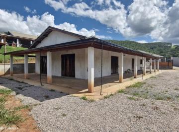 202504101541398717.jpg · Chácara para Venda em Pinhalzinho, Zona Rural, 3 dormitórios, 2 suítes, 3 banheiros, 2 vagas