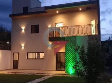 Casa · 492m² · 3 Quartos · Casa à venda - em Quiririm