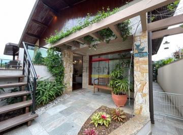 Casa · 270m² · 4 Quartos · 3 Vagas · Casa em rua Sem Saída Com Vista Para A Serra Da Cantareira, 4 Dormitórios, Sendo 2 Suítes