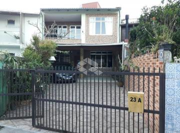 Casa · 182m² · 3 Quartos · 2 Vagas · Casa à Venda Pé na Areia em Florianópolis | 3 Quartos (1 Suíte) | Vista para o Mar