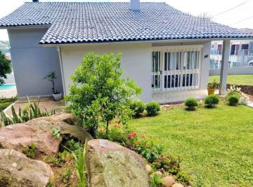 Casa · 220m² · 3 Quartos · Casa no Santa Helena 03 dormitórios 01 suíte e com Piscina