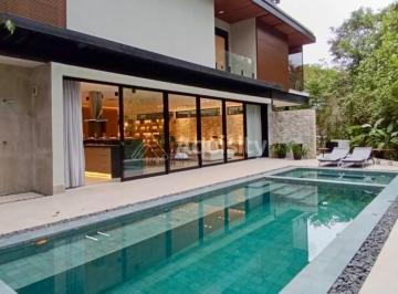 Casa · 462m² · 5 Quartos · 6 Vagas · Casa Moderna e nova à venda na praia do Iporanga Guarujá, 5 Suítes, 462m²