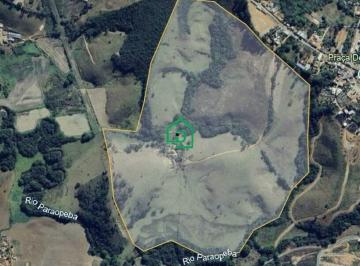 Rural · 39m² · 4 Quartos · 2 Vagas · Fazenda à venda no bairro Centro-Queluzito