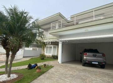 Casa · 400m² · 3 Quartos · 3 Vagas · Oportunidade Única na Praia dos Ingleses – Casa de 03 Suítes com Piscina
