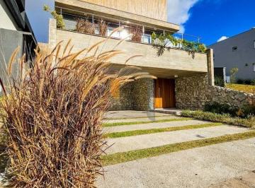 Casa · 390m² · 4 Quartos · 4 Vagas · Casa com 4 Dormitórios à Venda, 390 M² - Alphaville - Gravataí/Rs