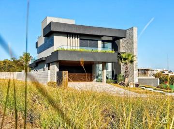 Casa · 356m² · 4 Quartos · 4 Vagas · Casa com 4 dormitórios à venda com elevador, 356 m² - Prado - Gravataí/RS