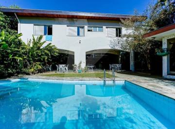 Casa · 530m² · 4 Quartos · 3 Vagas · Casa de Alto Padrão de 530 mts², 4 quartos (2 suítes), com piscina, no Barro Branco