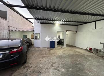 Casa · 280m² · 3 Quartos · 5 Vagas · Casa disponível para venda no bairro Granada em Uberlândia MG
