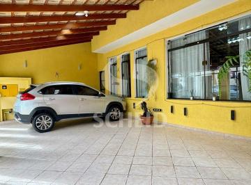 Casa · 228m² · 4 Quartos · 4 Vagas · Casa à venda no Alto da Boa Vista com 4 quartos, 2 suítes com closet, 4 vagas de garagem