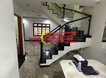 Casa · 260m² · 4 Quartos · 3 Vagas · Casa em Condominio Exclusivo em Guarulhos