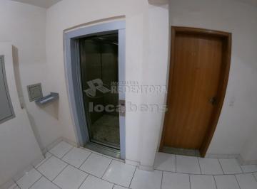 Apartamento · 95m² · 2 Quartos · 2 Vagas · Apartamento de 02 dormitórios com armário e ar condicionado no bairro Parque Industrial