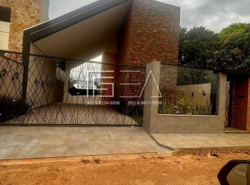Casa · 230m² · 3 Quartos · 3 Vagas · CASA À VENDA COM 03 SUÍTES E JACUZZI