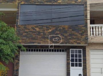 7d6c3710a0086b5882032ea97d6f637aee8766d8 · Casa com 3 dormitórios sendo 1 suíte à venda, 300 m² por R$ 700.000