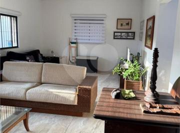 Casa · 185m² · 4 Quartos · 2 Vagas · Casa com 4 quartos à venda em Canto do forte - SP