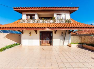 Casa de 4 quartos, Curitiba · Residência com 291m2 em terreno de 470m2 no Boa Vista em Curitiba 