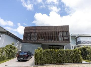 Foto 01 · CASA EM BALNEÁRIO CAMBORIÚ CONDOMÍNIO FECHADO | 04 SUÍTES | EXCELENTE LOCALIZAÇÃO