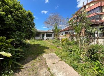 746247_i5o28C_74624768dea7084c98a.jpg · Terreno à venda no bairro Cristal.  11 x 35 plano, excelente opção para residencial ou comercial.