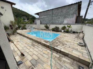 Casa · 300m² · 6 Quartos · 3 Vagas · Casa à Venda em Maria Paula, Niterói – 6 quartos, 4 suítes, piscina