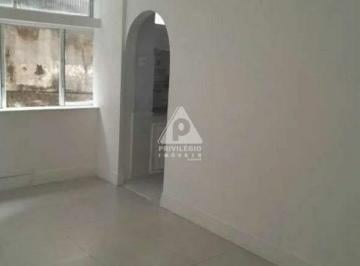 Apartamento · 40m² · 1 Quarto · Apartamento Reformado para Venda - 40m² - Glória.