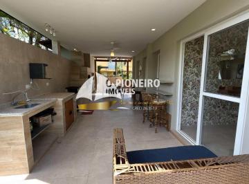 Casa · 180m² · 4 Quartos · 2 Vagas · Casa em condomínio na Praia da Baleia, disponível pra temporada