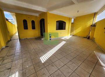 Casa en Venda de 3 quartos Centro · CASARÃO PRÓXIMO AO CENTRO DA CIDADE