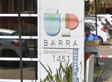 Foto 01 · Apartamento à venda em leilão no Condomínio Up Barra - Anil, Rio de Janeiro
