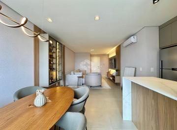Apartamento · 76m² · 2 Quartos · 1 Vaga · Apartamento com 2 suítes, mobiliado e decorado com infra completa, no bairro Navegantes, em Capão da
