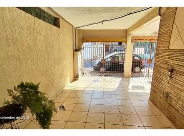 Casa · 200m² · 3 Quartos · 3 Vagas · Sobrado com 3 quartos à venda em Jardim da glória - SP
