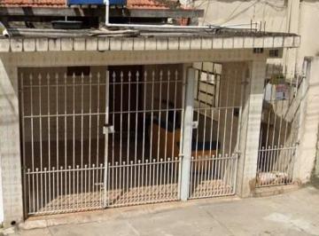 Casa · 60m² · 2 Quartos · 1 Vaga · Imóvel Próximo da T 