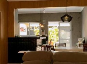 Casa · 212m² · 3 Quartos · 3 Vagas · Lindo Sobrado em Condomínio Fechado no Jardim Avelino!