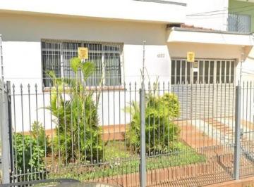 Casa · 300m² · 2 Quartos · Casa térrea com 2 residências. Terreno 10 X 30. 300m². 
