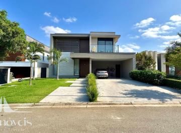 Casa · 322m² · 4 Quartos · 6 Vagas · OPORTUNIDADE, CASA COM 4 SUÍTES E ÓTIMO ESPAÇO DE LAZER