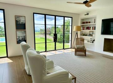 Casa · 421m² · 3 Quartos · 4 Vagas · Casa de Condomínio à Venda na Fazenda Dona Carolina - 3 Dormitórios - 3 Suítes - 4 Vagas - 421m² A.C