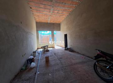 Casa · 250m² · 3 Quartos · 3 Vagas · Casa residencial com 3 quartos com 1 suíte disponível para venda no bairro Cidade Jardim em Uberlând
