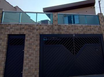 Casa · 144m² · 2 Quartos · 2 Vagas · Sobrado reformado à venda com 2 dormitórios e 2 vagas no bairro Americanópolis