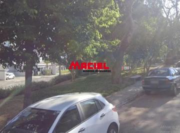 Casa · 100m² · 3 Quartos · 2 Vagas · Casa Padrão em Jacareí