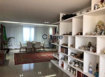 Apartamento · 220m² · 3 Quartos · 3 Vagas · Apartamento com 220 mts Todo projetado