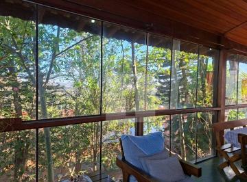 5662cdcd6af1f5360fd9c26728d1ec7ed34d14d9 · Casa Rústica com quintal e vista panorâmica em frente à praça | 3 quartos | à venda, 178 m² - Parque