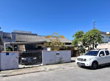 Casa · 190m² · 4 Quartos · 3 Vagas · BELÍSSIMO IMÓVEL DE ESQUINA À VENDA NO BAIRRO CIDADE NOVA - ITAJAÍ- SC