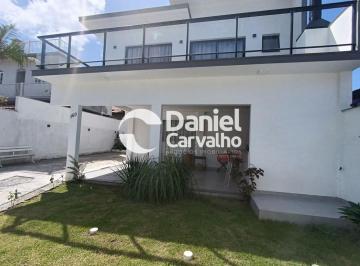 Casa · 2 Quartos · 3 Vagas · Casa próximas da Praia á venda em Governador Celso Ramos