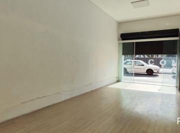 Comercial · 60m² · Loja a 1 quadra do Shopping Palladium com alto fluxo de pedestres