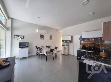 30478d26f34d88fcf0451a2c94c1f5a138e5309d · Casa com 3 dormitórios à venda, 200 m² por R$ 1.060.000,00 - Praia das Palmeiras - Caraguatatuba/SP