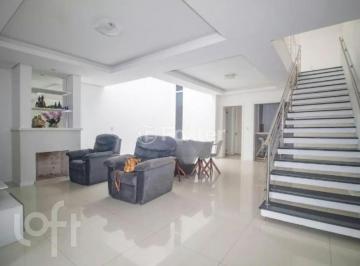 f97d8ab7 · Casa, 3 dormitórios, 220 m², em Hípica