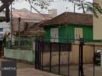 Casa · 60m² · 2 Quartos · Vende-se casa de madeira, com dois dormitórios, banheiro, sala e cozinha. Locali