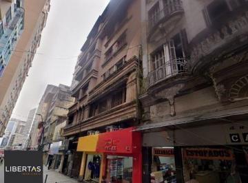 Comercial · 122m² · 2 Quartos · Apartamento no Centro com 122m²