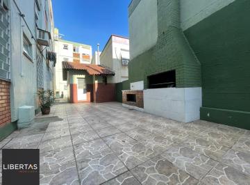 Apartamento · 77m² · 4 Quartos · Amplo apartamento 3 dormitórios, bairro Petrópolis.