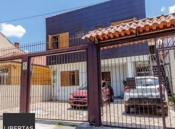 Casa · 296m² · 4 Quartos · 3 Vagas · Casa sobrado no Partenon de 4 dormitórios e 2 vagas